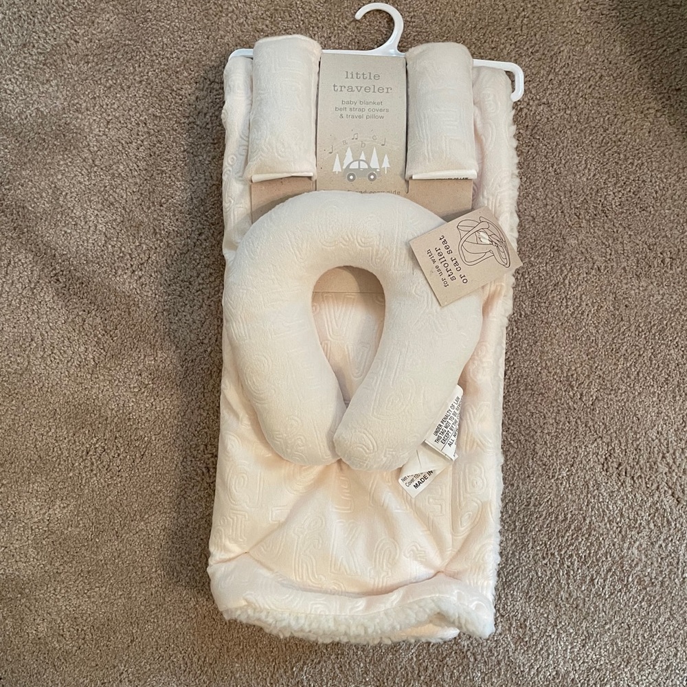 NWT Baby blanket and travel set
